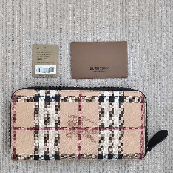 Burberry Haymarket wallet. Approximate measurements 7 1/2 W x 4 H. Great gift. - Picture 5 of 7